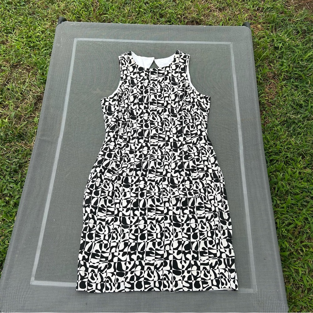 Vintage Maggie London silk retro dress size 14 black white‎ classy work quirky